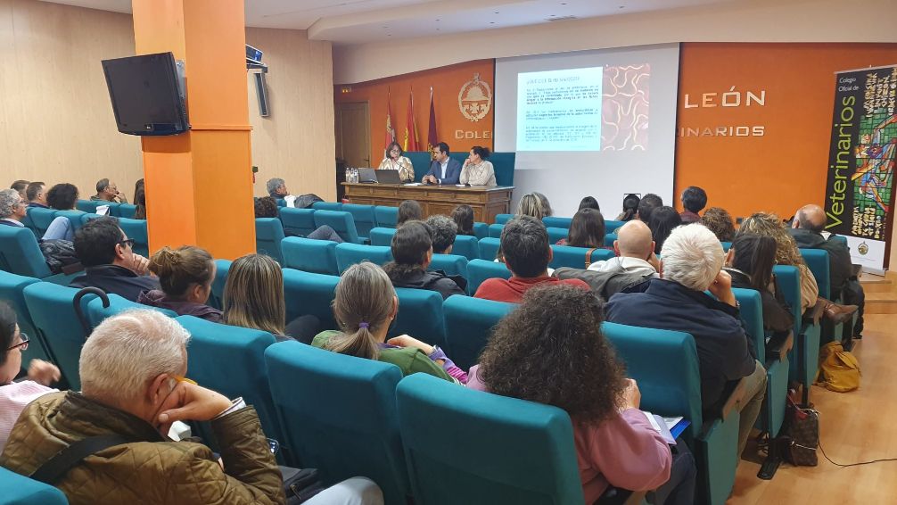 LEÓN - ASAMBLEA GENERAL 12 MAYO 26.jpg