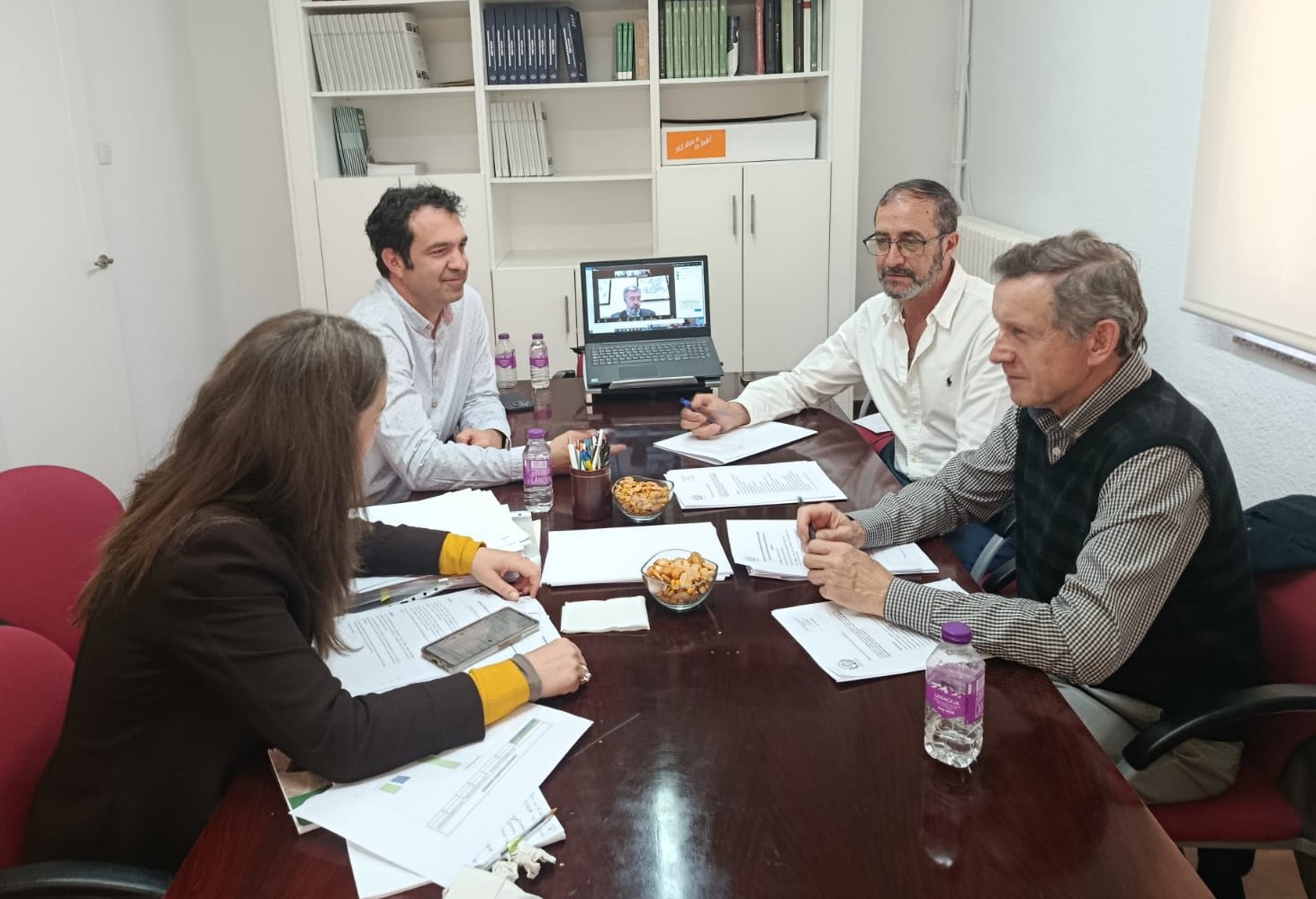 ÁVILA - JUNTA CONCYL MAYO 26.jpg